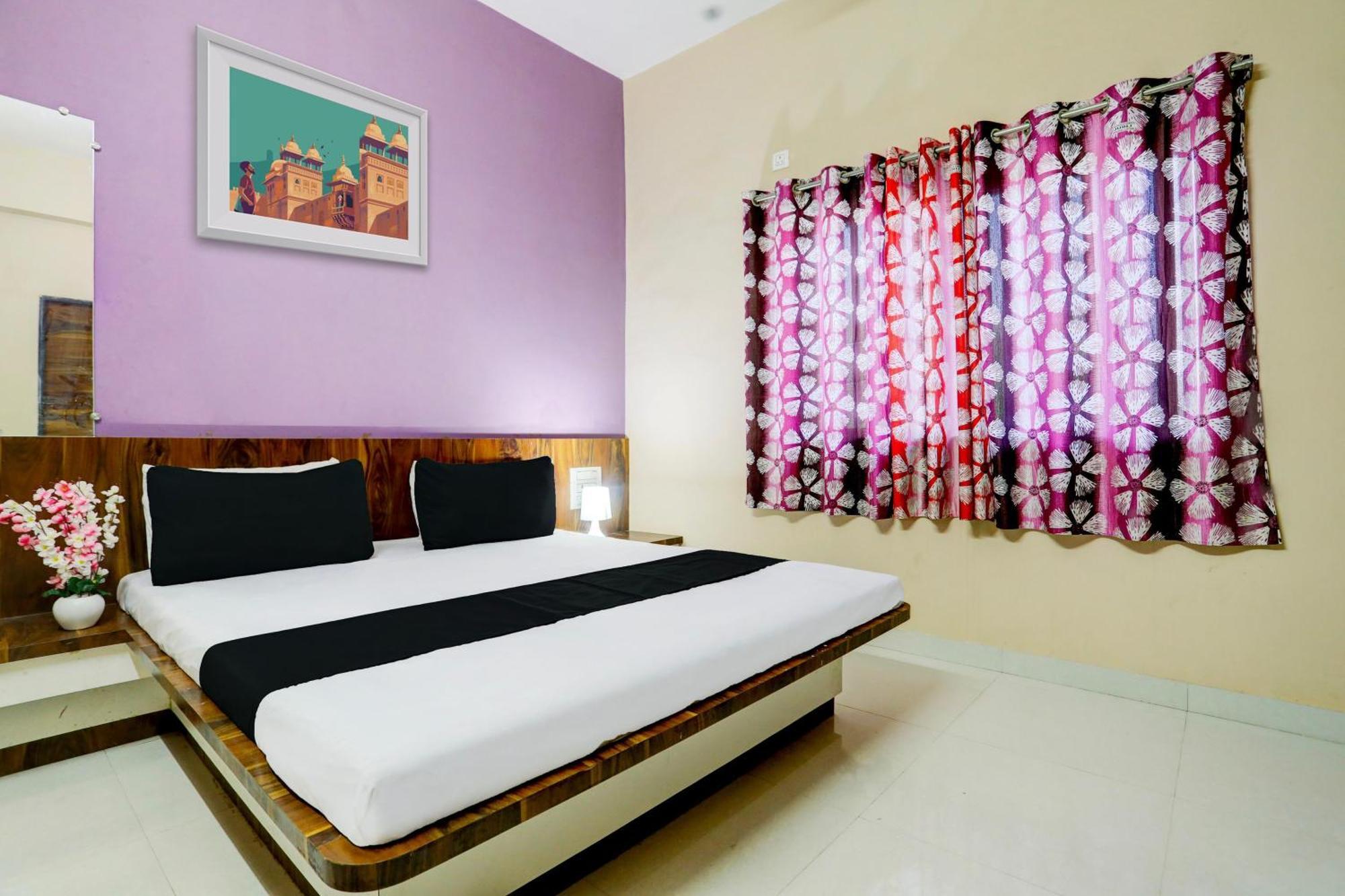 Hotel O Patil Residency Lodging Shahada Esterno foto
